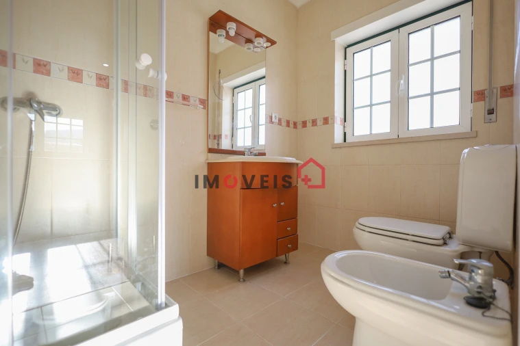 Moradia T3 para Venda em Porto de Mós - São João Baptista e São Pedro Foto 8