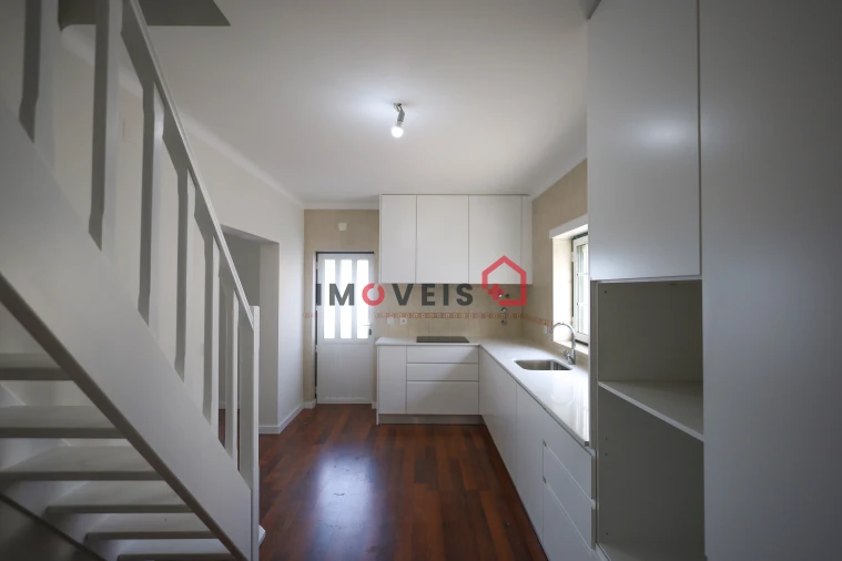 Moradia T3 para Venda em Porto de Mós - São João Baptista e São Pedro Foto 15