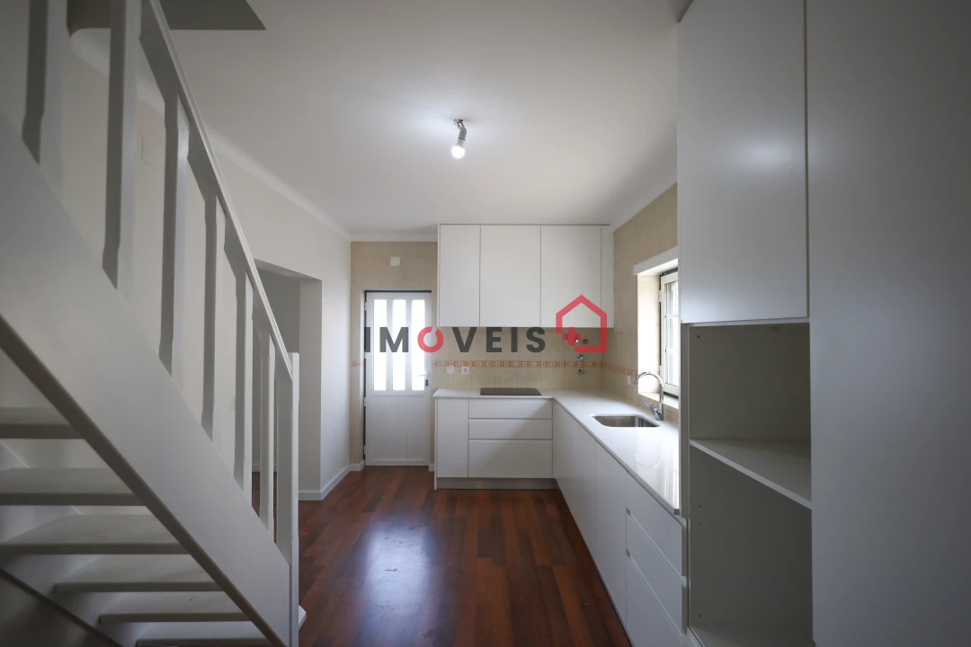 Moradia T3 para Venda em Porto de Mós - São João Baptista e São Pedro Foto 15