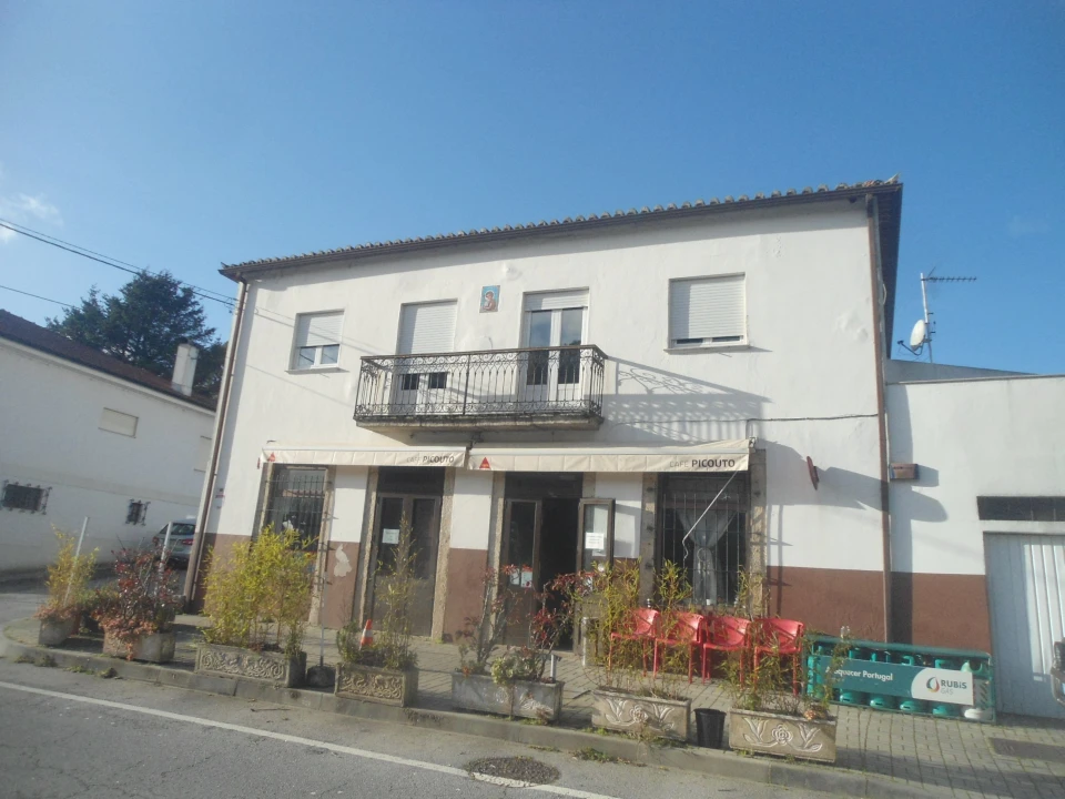 Moradia T4 para Venda em Vila Nova de Cerveira e Lovelhe Foto 1