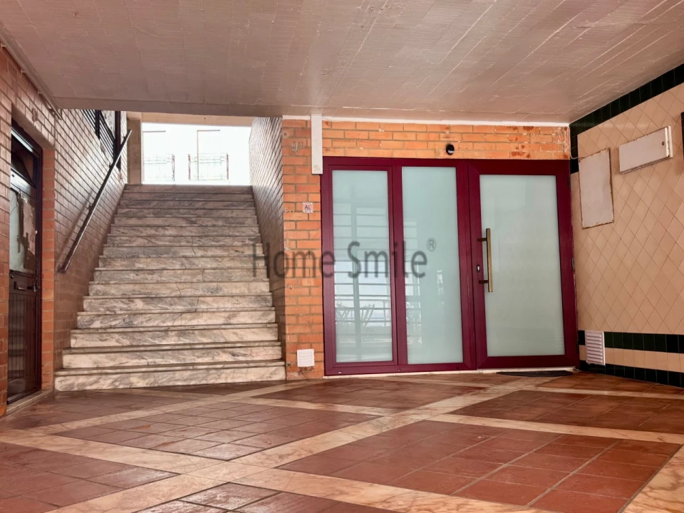 Apartamento T1 para Venda em Sesimbra (Santiago) Foto 2