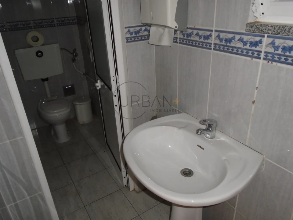 Armazém para Venda em Abraveses Foto 12