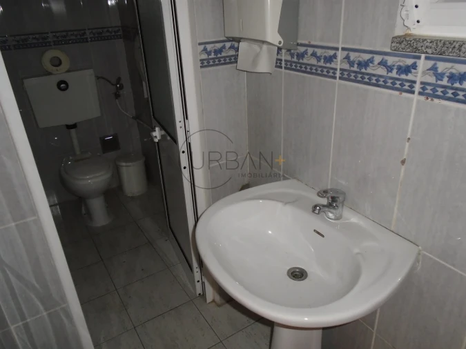 Armazém para Venda em Abraveses Foto 12