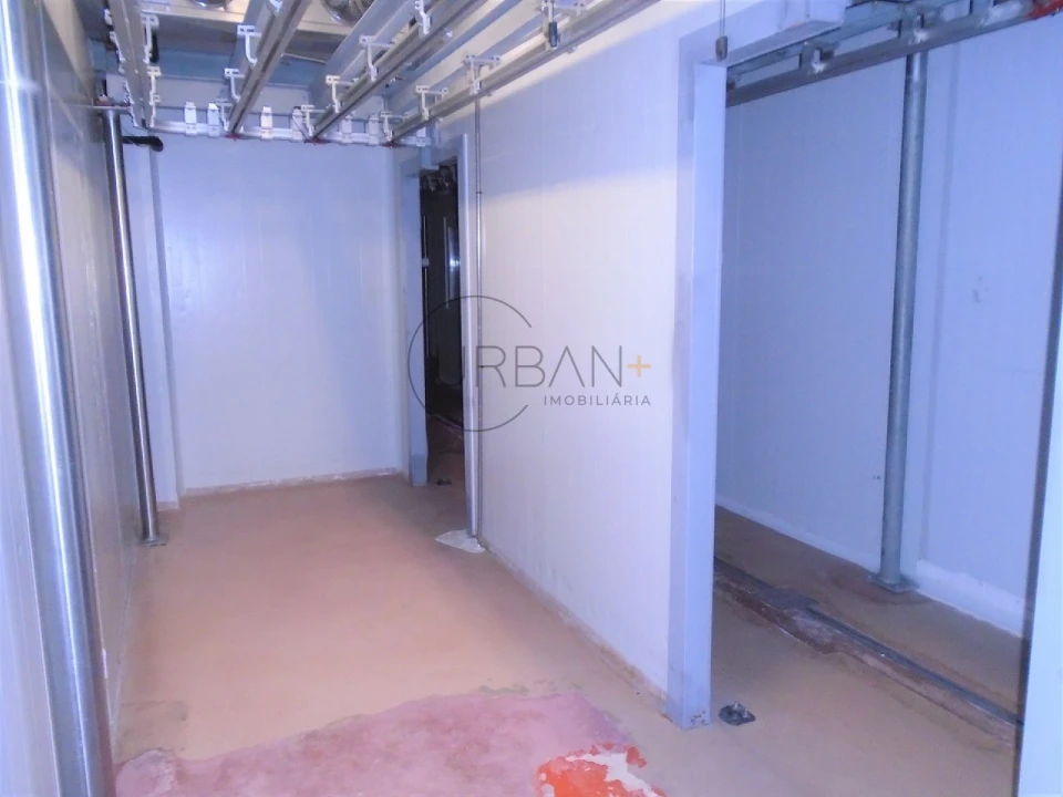 Armazém para Arrendamento em Abraveses Foto 4