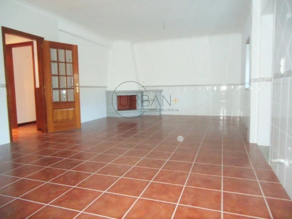 Moradia T4 para Venda em Ranhados Foto 1