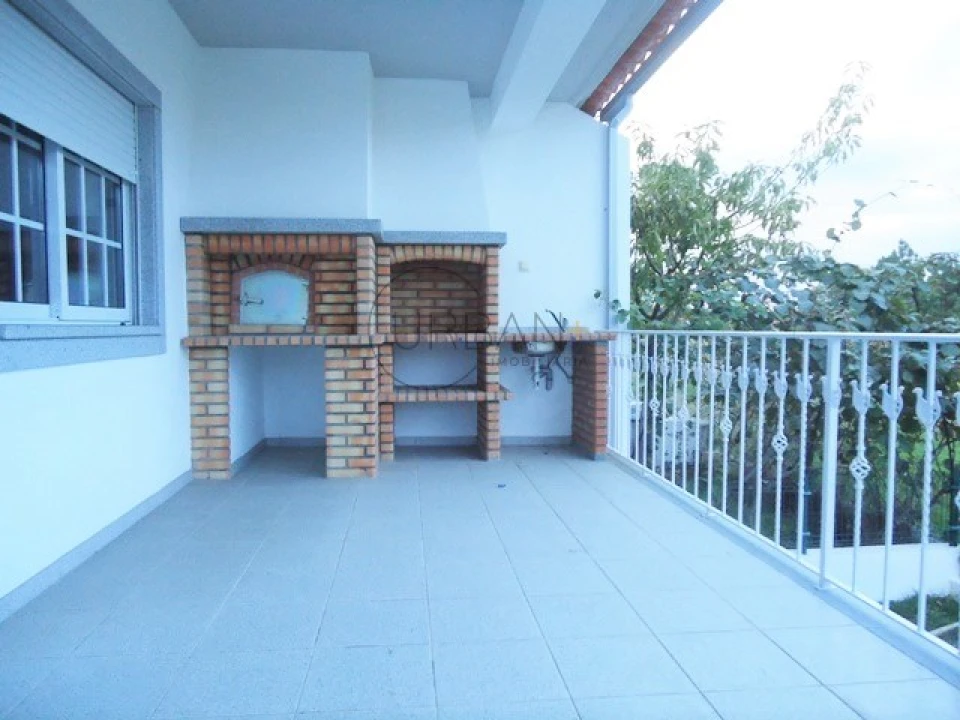 Moradia T4 para Venda em Ranhados Foto 2