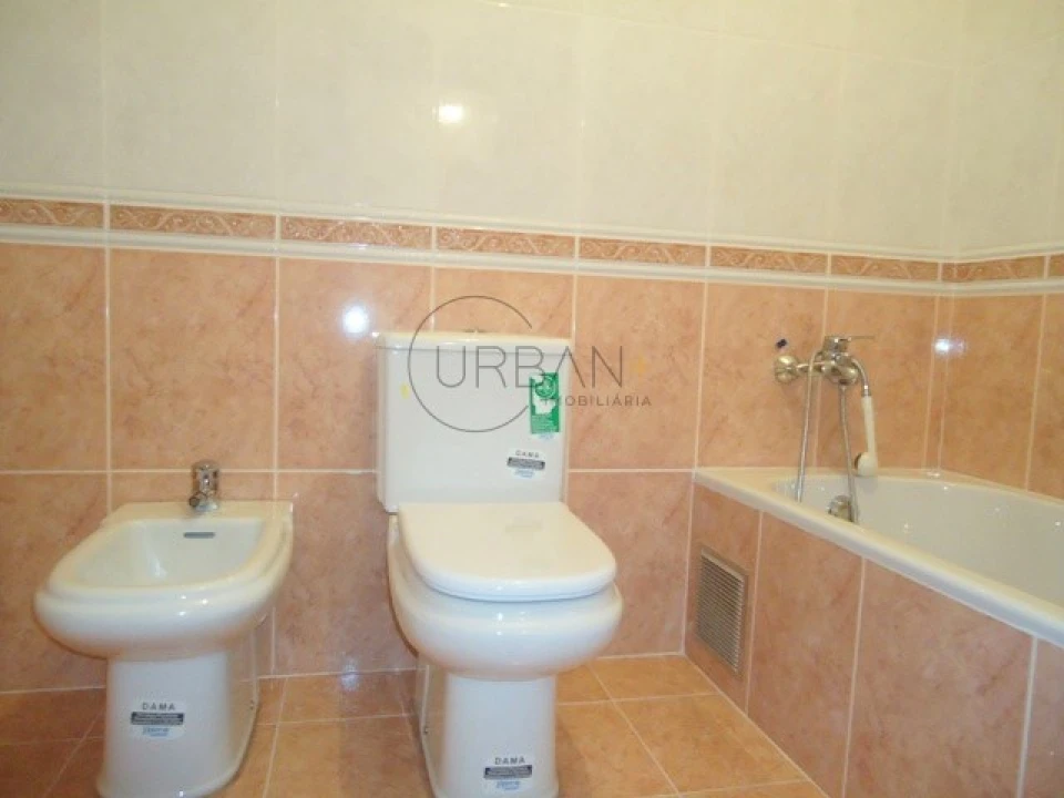 Moradia T4 para Venda em Ranhados Foto 13