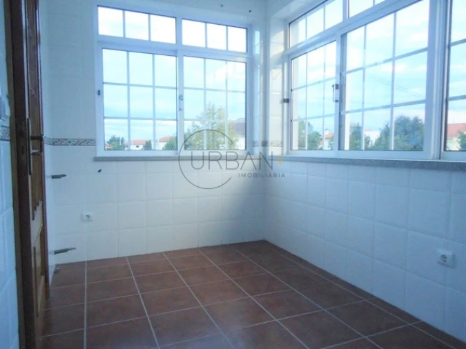 Moradia T4 para Venda em Ranhados Foto 3