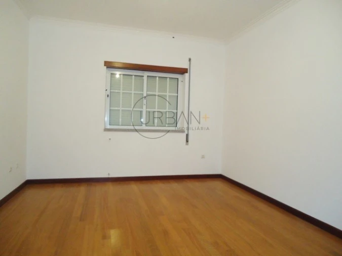 Moradia T4 para Venda em Ranhados Foto 8