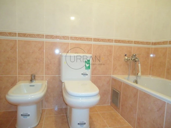 Moradia T4 para Venda em Ranhados Foto 13