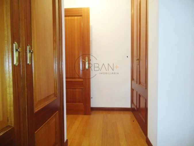 Moradia T4 para Venda em Ranhados Foto 16