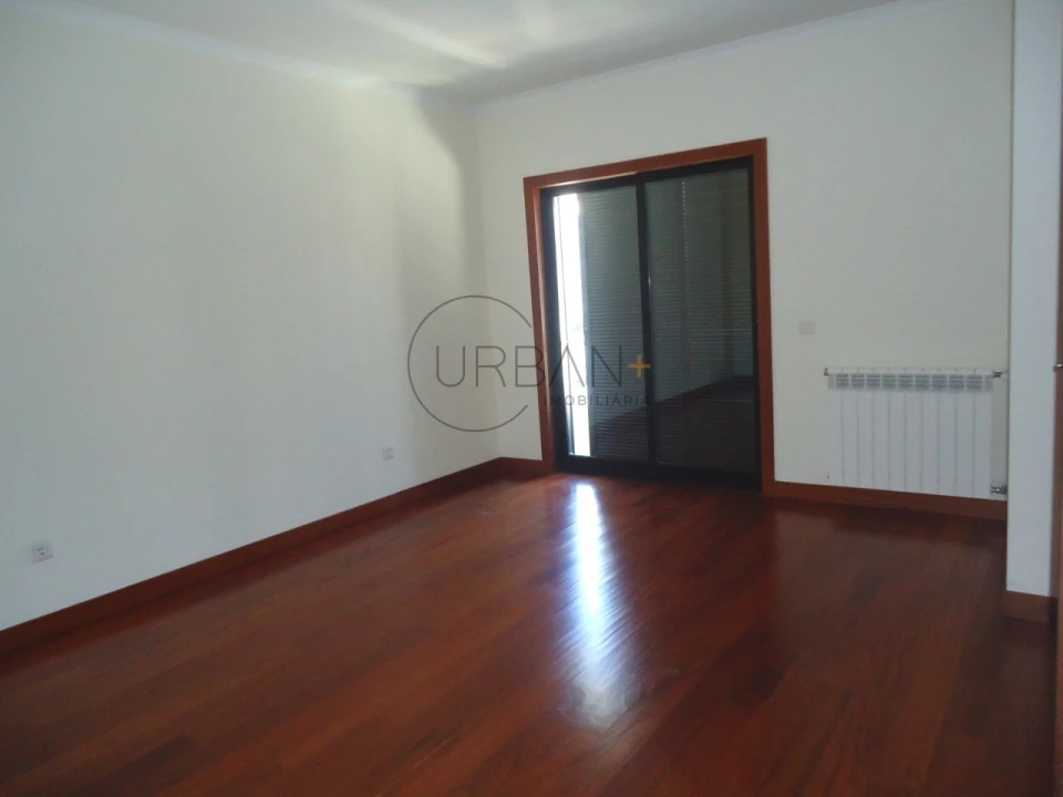 Moradia T3 para Venda em Repeses e São Salvador Foto 12