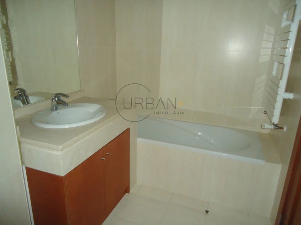 Moradia T3 para Venda em Repeses e São Salvador Foto 15