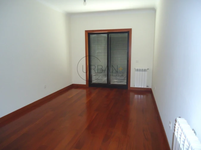 Moradia T3 para Venda em Repeses e São Salvador Foto 7