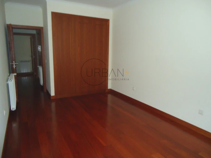 Moradia T3 para Venda em Repeses e São Salvador Foto 8