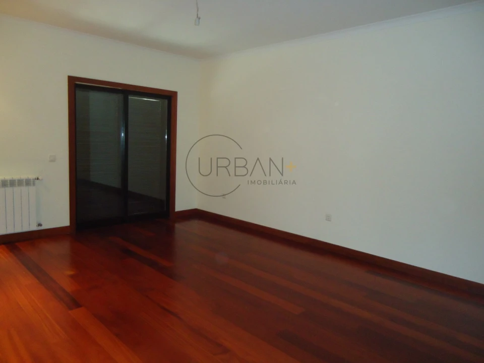 Moradia T3 para Venda em Repeses e São Salvador Foto 14