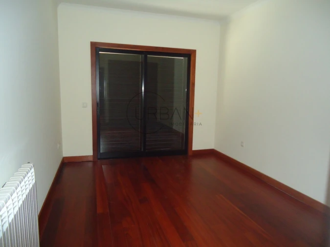 Moradia T3 para Venda em Repeses e São Salvador Foto 11