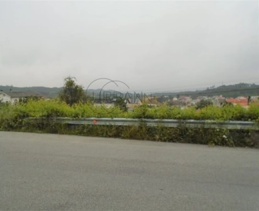 Terreno para Venda em Campo Foto 1