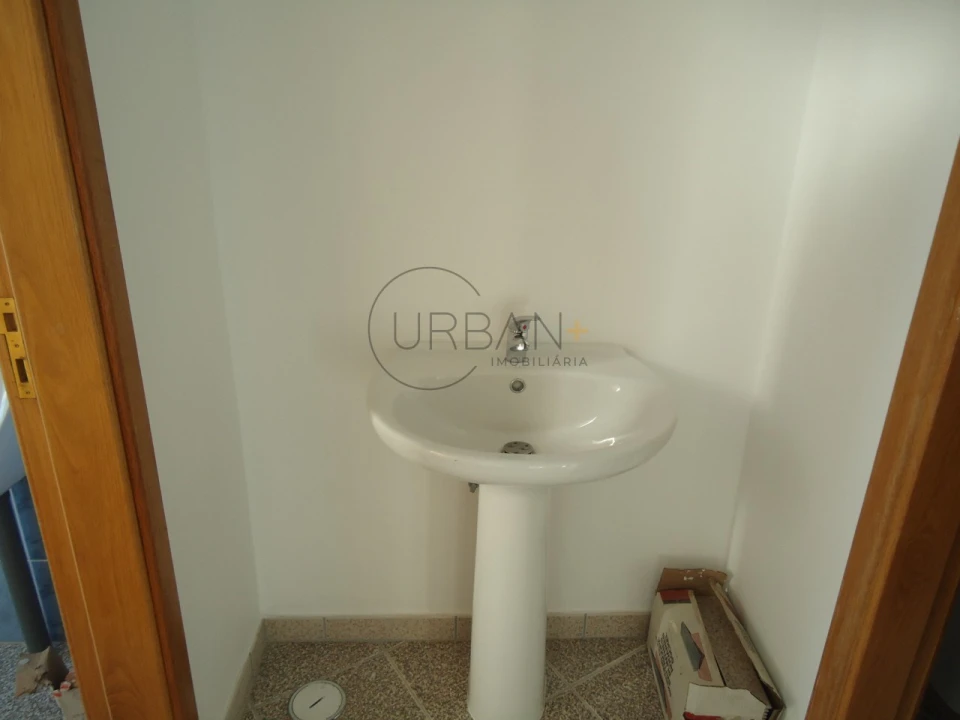 Loja para Venda em Satão Foto 5