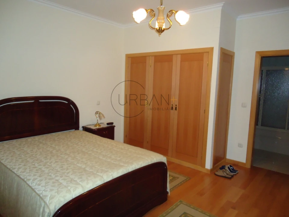 Moradia T4 para Venda em Ranhados Foto 15