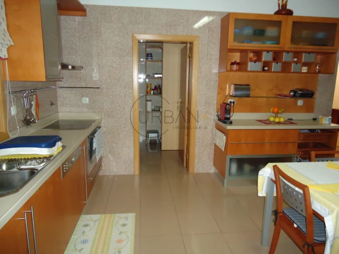 Moradia T4 para Venda em Ranhados Foto 5