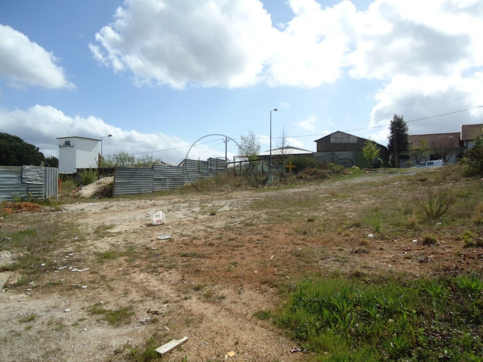 Terreno para Venda em Orgens Foto 1