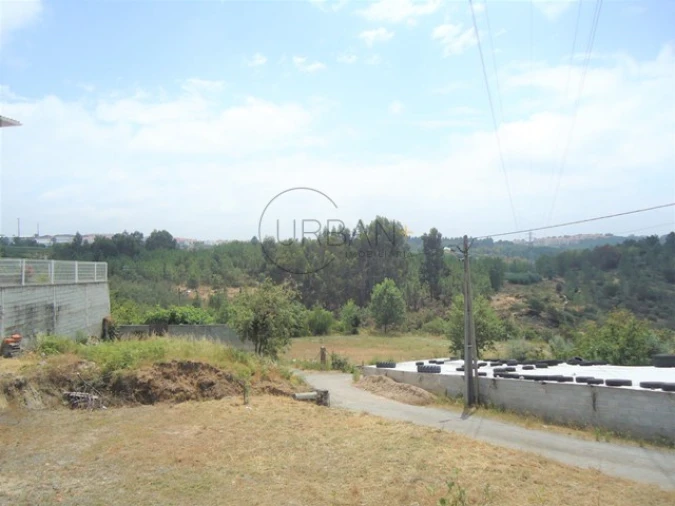 Terreno para Venda em Abraveses Foto 2