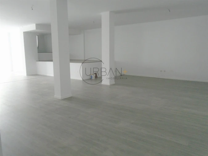 Loja para Venda em Viseu Foto 2