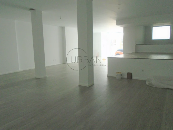 Loja para Venda em Viseu Foto 3