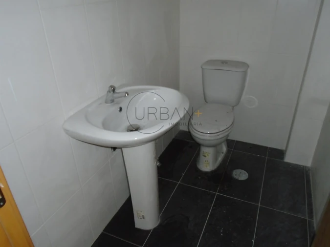 Loja para Venda em Viseu Foto 4