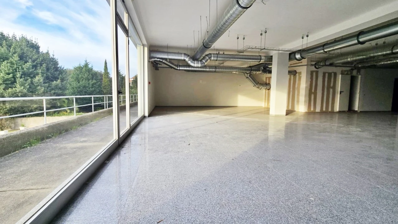 Loja para Venda em Cedofeita, Santo Ildefonso, Sé, Miragaia, São Nicolau e Vitória Foto 9