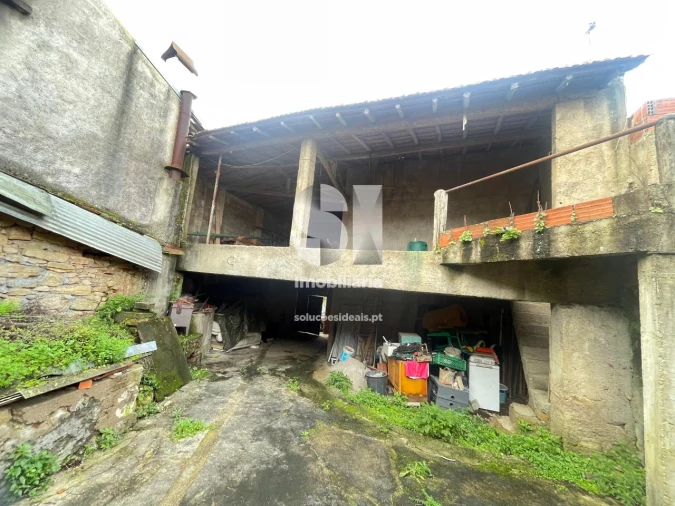 Moradia T4 para Venda em Almalagues Foto 3