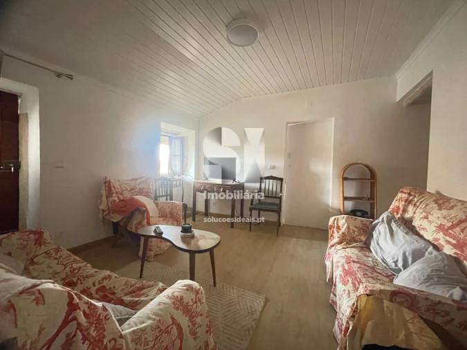 Moradia T4 para Venda em Almalagues Foto 5