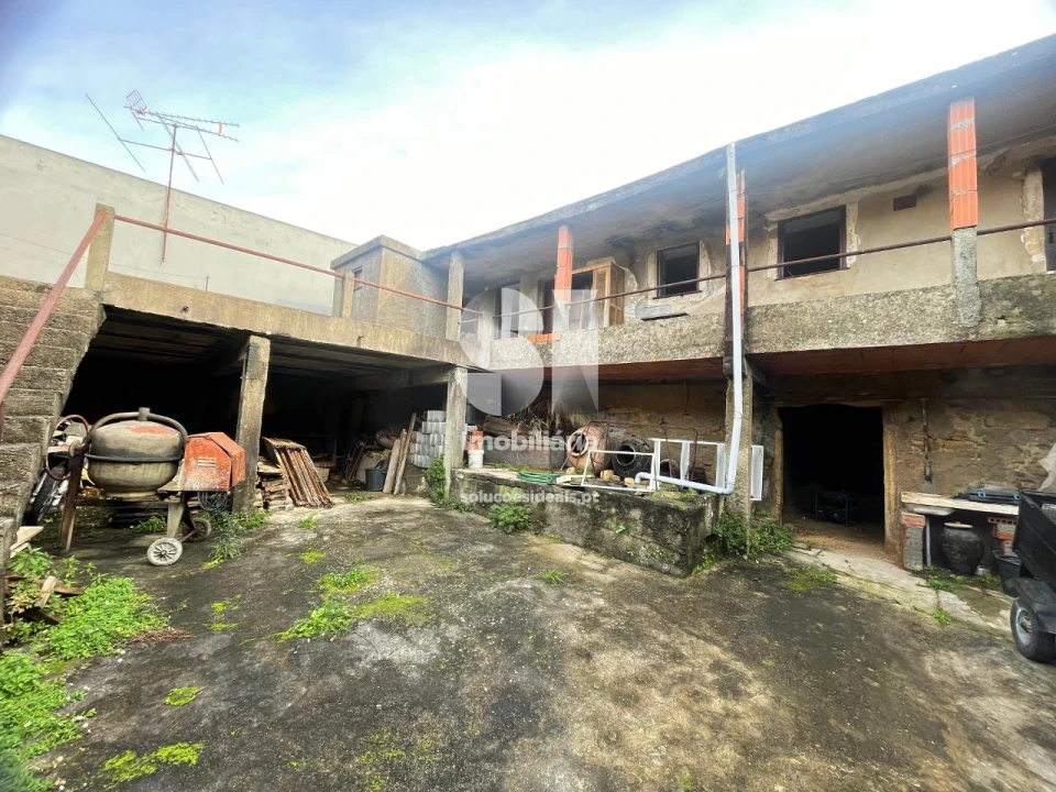 Moradia T4 para Venda em Almalagues Foto 2