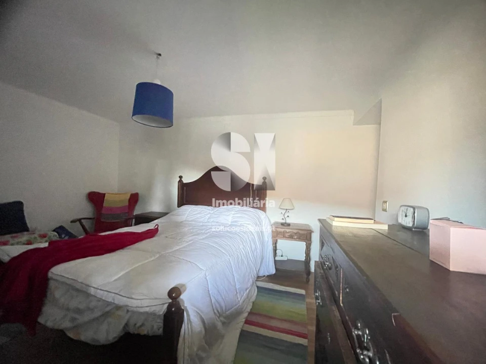 Moradia T4 para Venda em Almalagues Foto 6