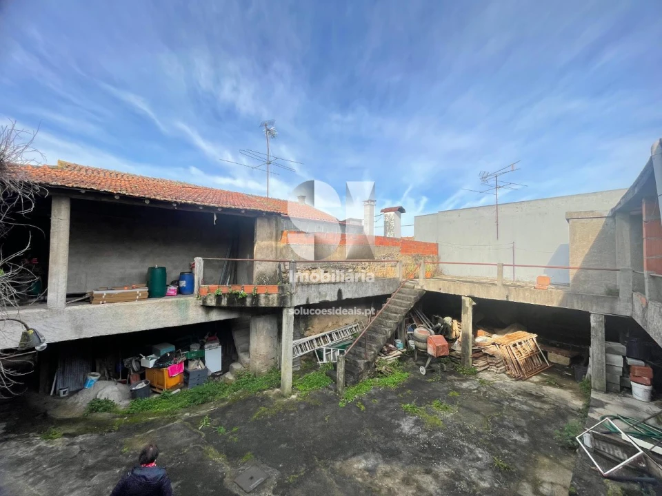 Moradia T4 para Venda em Almalagues Foto 9