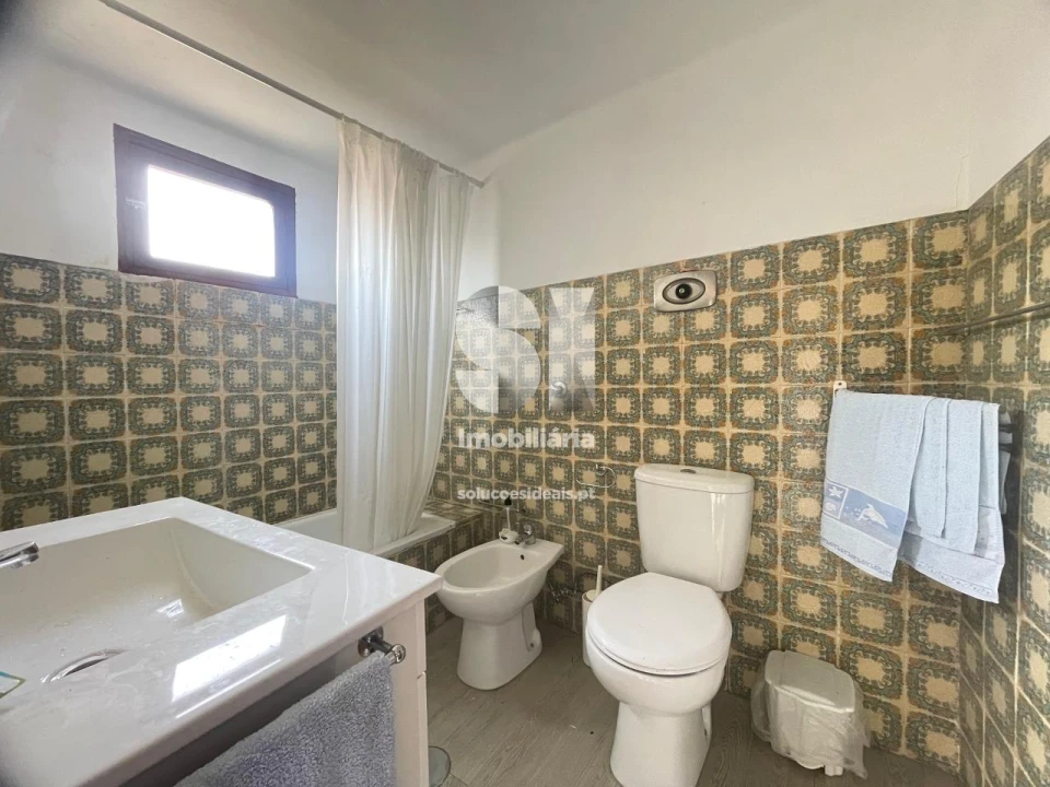 Moradia T4 para Venda em Almalagues Foto 8