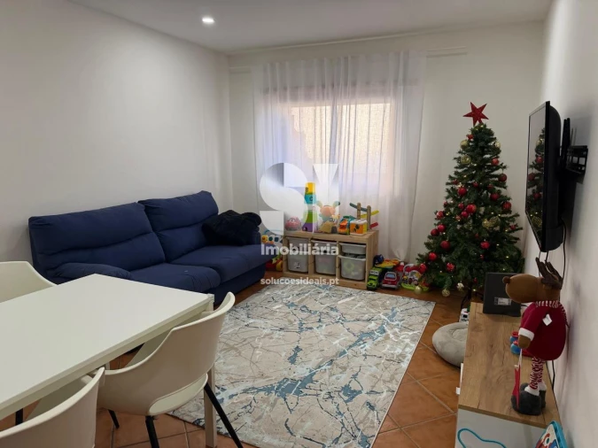 Apartamento T2 para Venda em Marinha Grande Foto 1