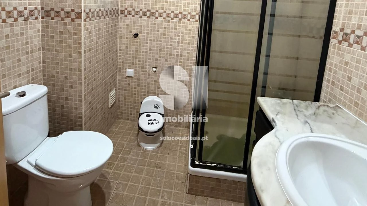 Apartamento T2 para Venda em Marinha Grande Foto 12