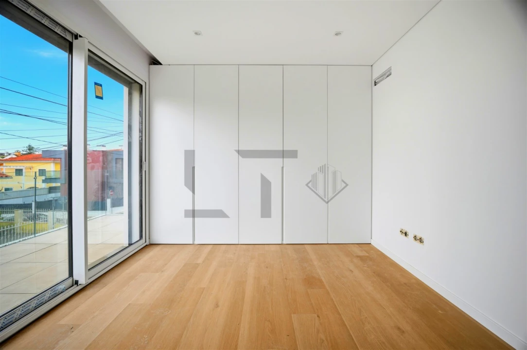 Moradia T3 para Venda em São Domingos de Rana Foto 19