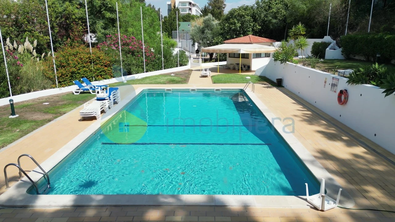 Apartamento T1 para Venda em Albufeira e Olhos de Água Foto 2