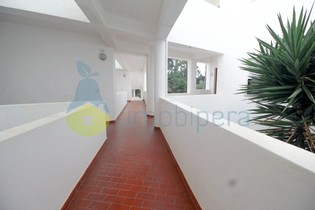 Apartamento T1 para Venda em Albufeira e Olhos de Água Foto 6