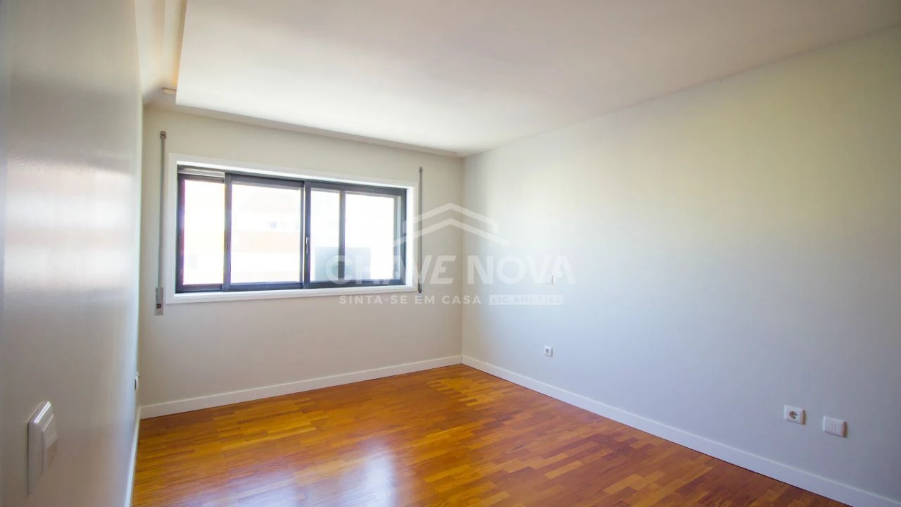 Apartamento T2 para Arrendamento em Custóias, Leça do Balio e Guifões Foto 8