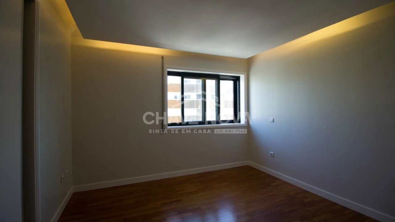 Apartamento T2 para Arrendamento em Custóias, Leça do Balio e Guifões Foto 11