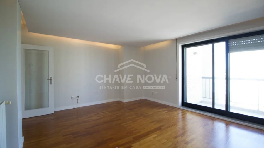 Apartamento T2 para Arrendamento em Custóias, Leça do Balio e Guifões Foto 2