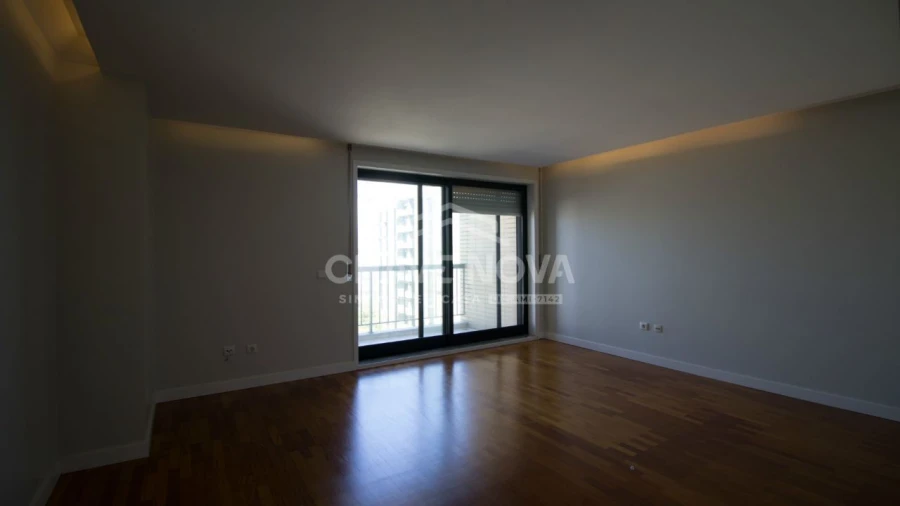 Apartamento T2 para Arrendamento em Custóias, Leça do Balio e Guifões Foto 13