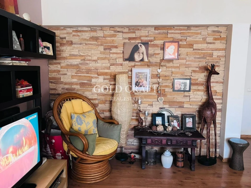 Moradia T5 para Venda em Agualva e Mira-Sintra Foto 4