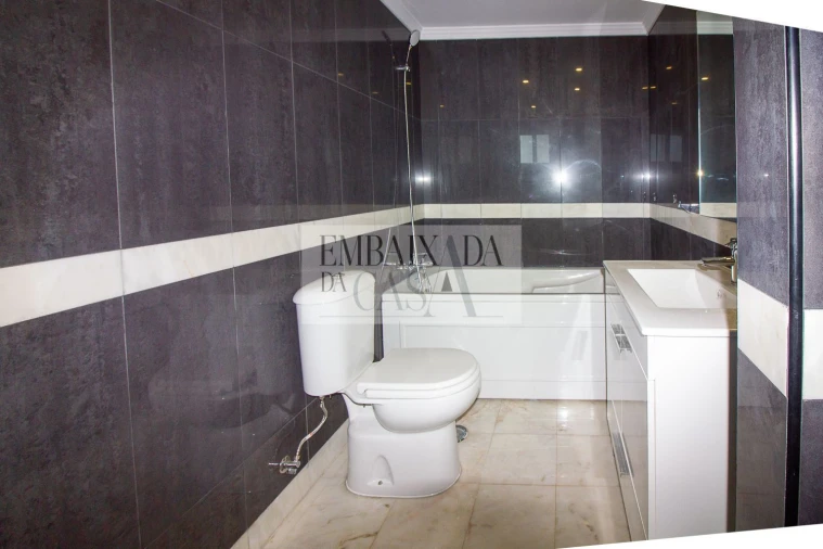 Moradia T4 para Venda em Sesimbra (Castelo) Foto 32