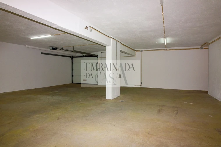 Moradia T4 para Venda em Sesimbra (Castelo) Foto 53