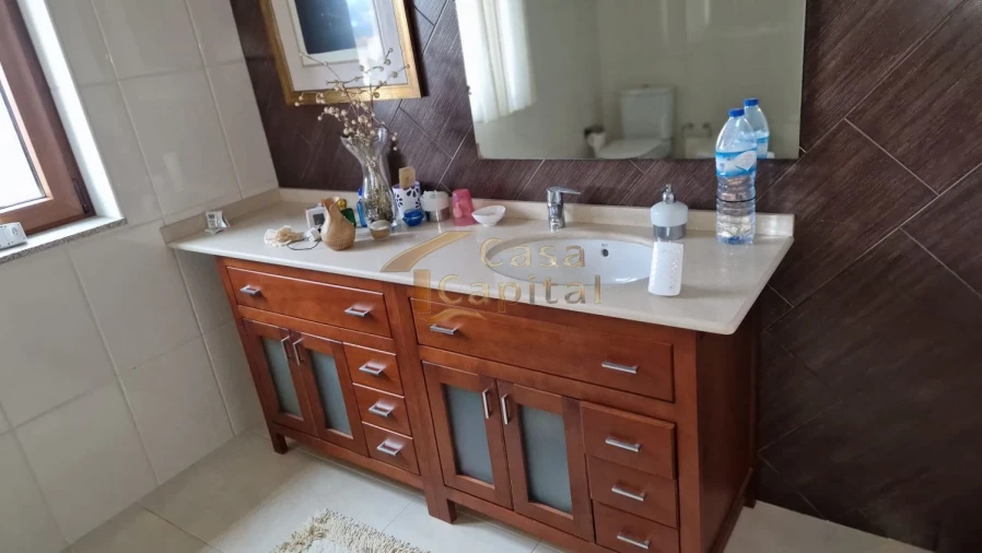 Quinta T4 para Venda em Folhadela Foto 31